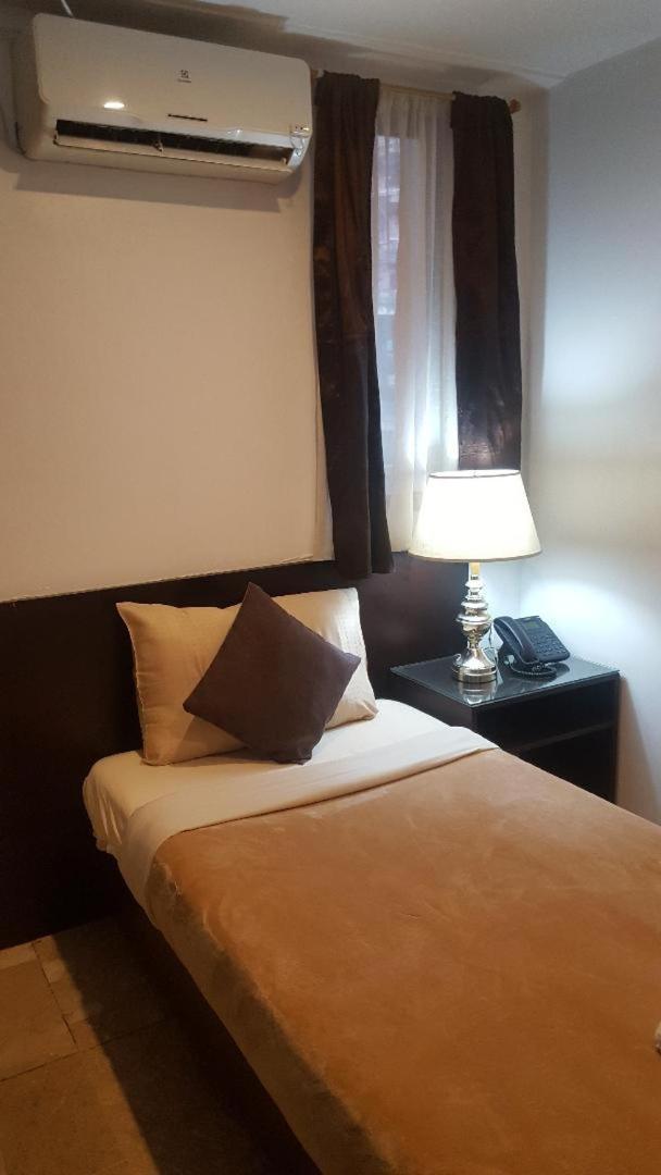 Gervasia Hotel Makati Makati City Exterior photo